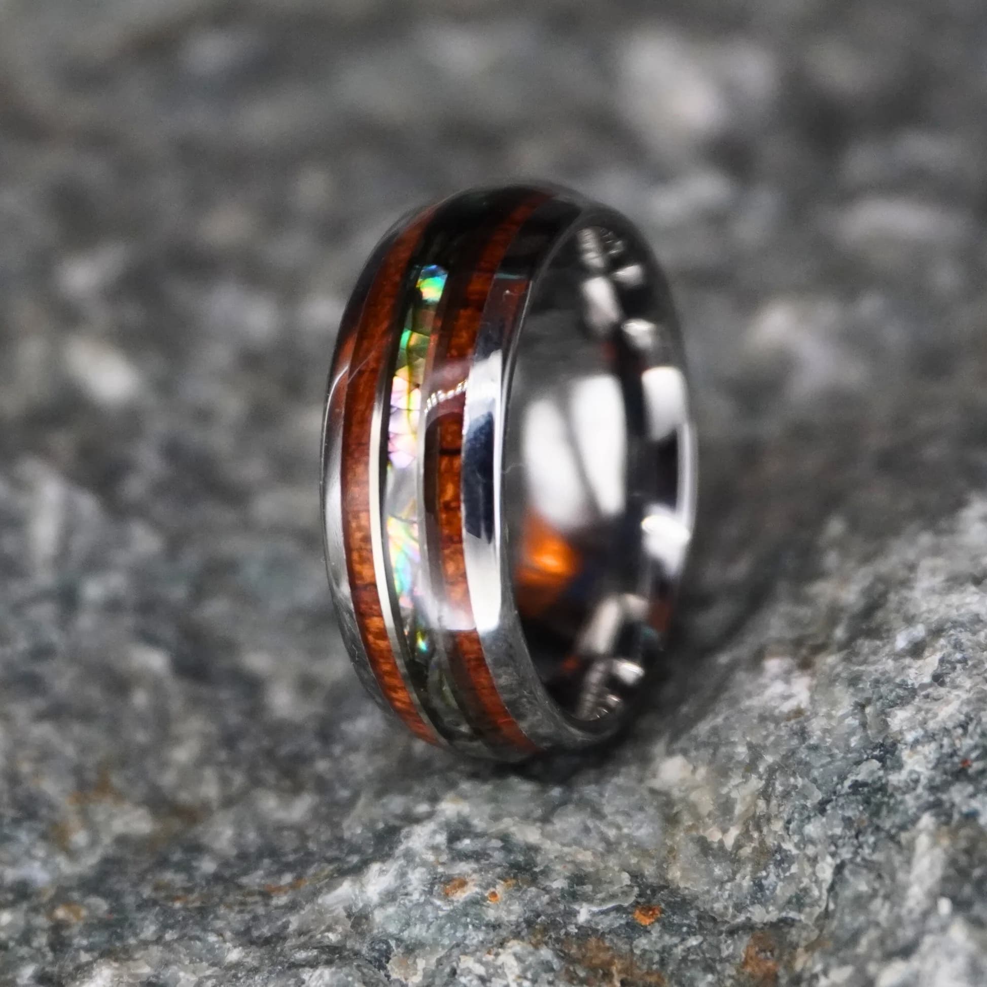 Bernsteinschmuck: Individuelle Eheringe mit Herz und Hingabe