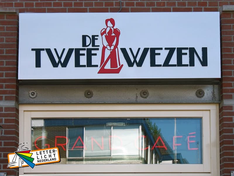 Wie Fassadenwerbeschilder Ihr Unternehmen verändern können: Tipps von LED Logo