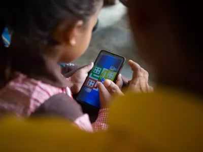 Kernfunktion klar erklärt – Wie FreeLock-Handytaschen den Smartphone-Umgang im Schulalltag sicher regeln