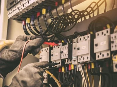 Schritt-für-Schritt-Anleitung zur Prüfung ortsfester elektrischer Anlagen