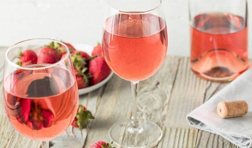 Rosé Wein: Die perfekte Begleitung für Sommerabende