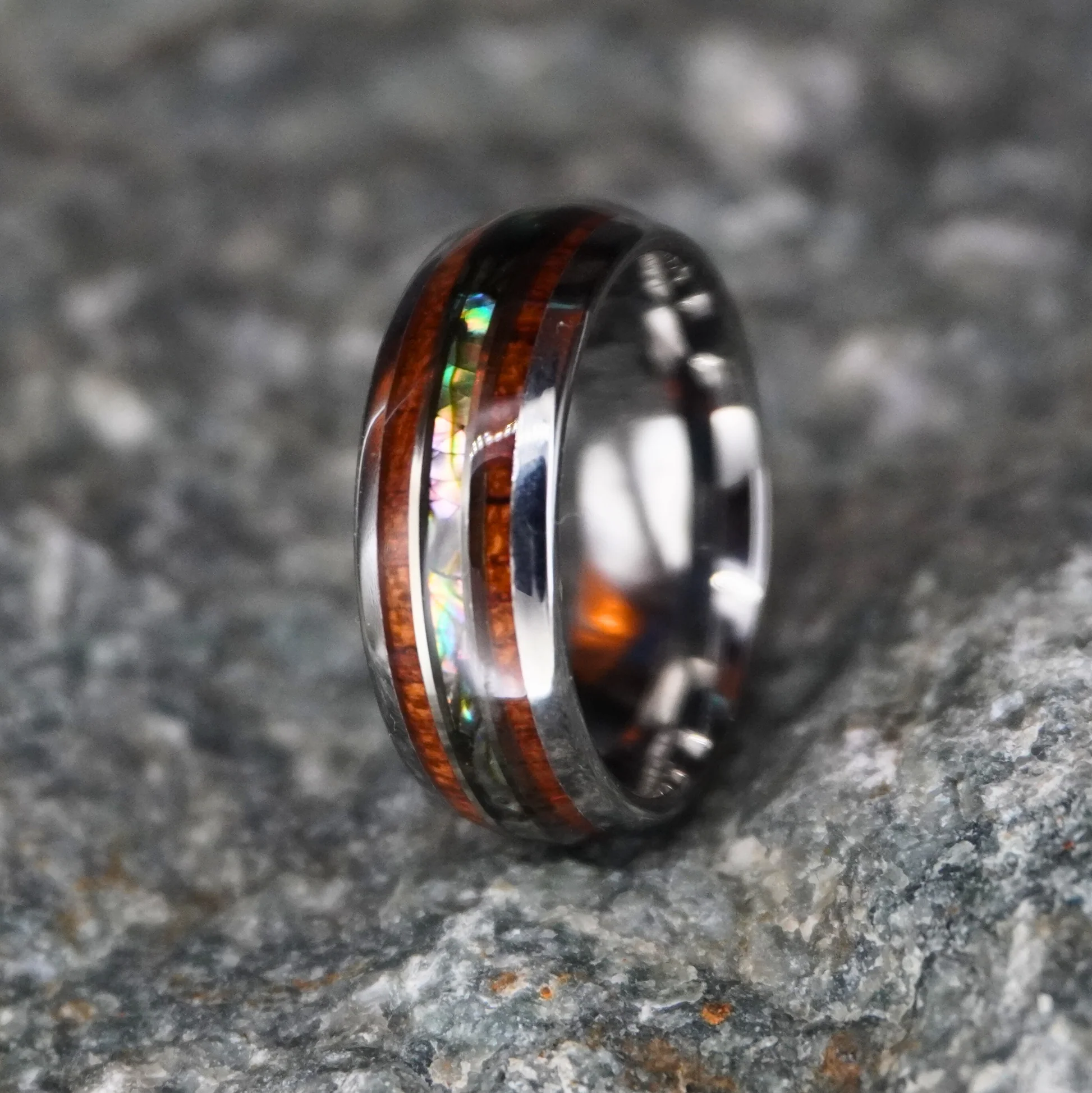 Bernsteinschmuck: Individuelle Eheringe mit Herz und Hingabe