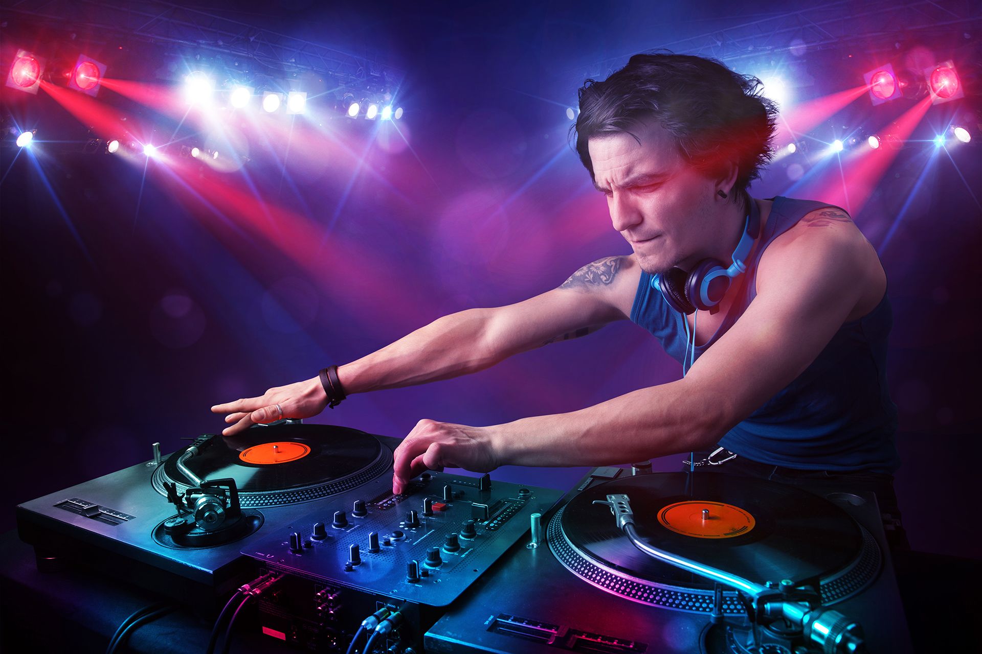DJ München für dein Event mit WOW Effekt! 5***** Bewertung und 100% Weiterempfehlung sichern