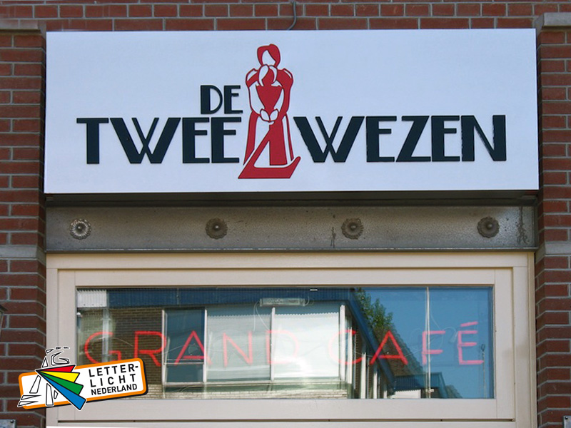 Wie Fassadenwerbeschilder Ihr Unternehmen verändern können: Tipps von LED Logo