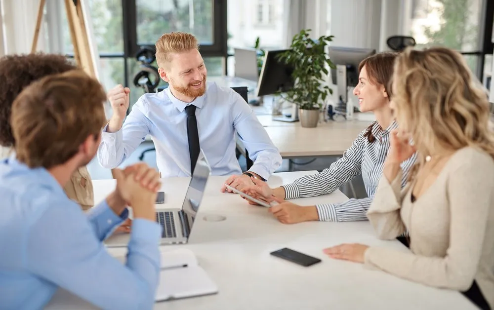Der ultimative Headhunter: Erfolgreiche Strategien zur Kandidatensuche