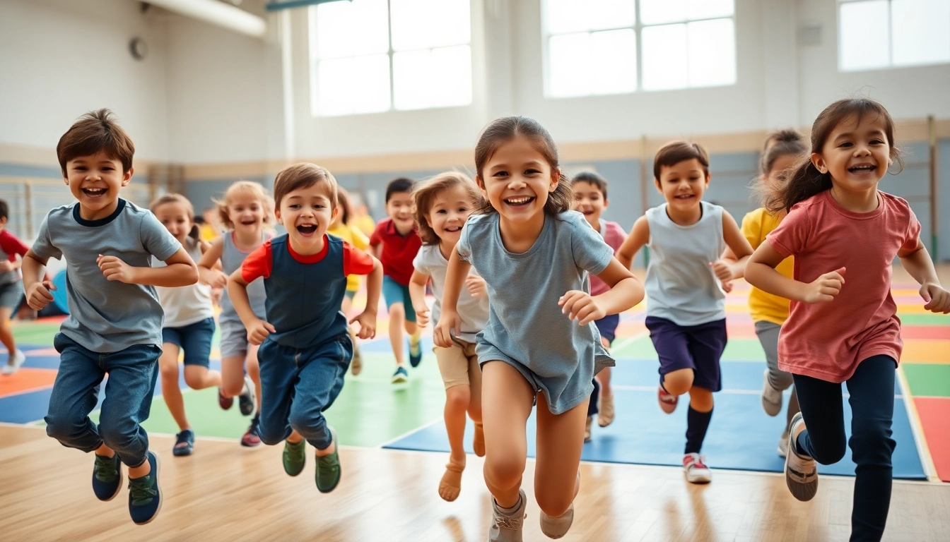 Erfahren Sie mehr hier ueber lebendige Bewegungsspiele fuer Kinder in einem froehlichen Gymnastikraum.